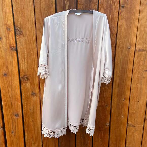 Le Rose Stories Pink Bridesmaid Robe/Kimono - Picture 5 of 10